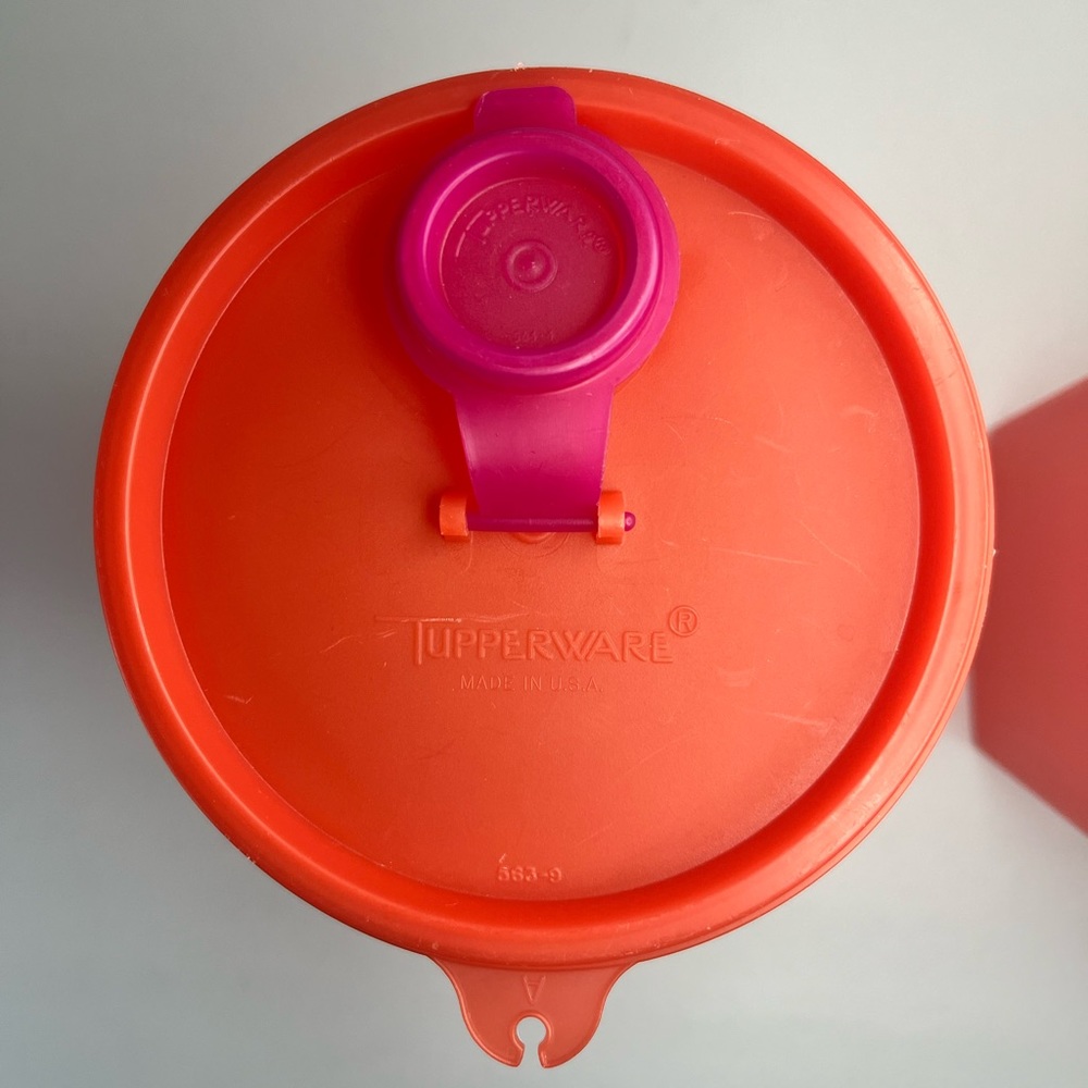 Vintage Tupperware RED Handolier Container 321-5 Lid 563-9 Flap 5641 storage - Picture 3 of 12